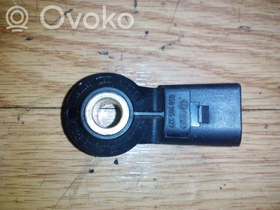 Audi A4 S4 B5 8D Detonation knock sensor 030905377c 030905377c