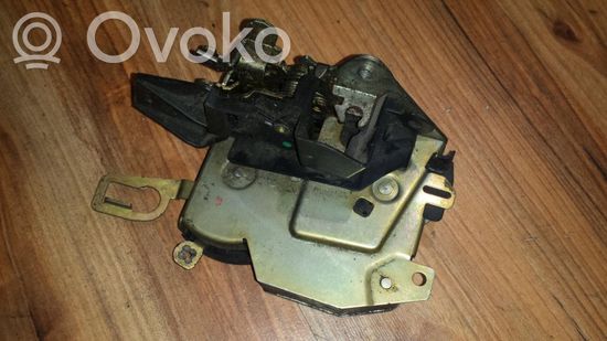 BMW 3 E36 Front door lock 8122418 8122418