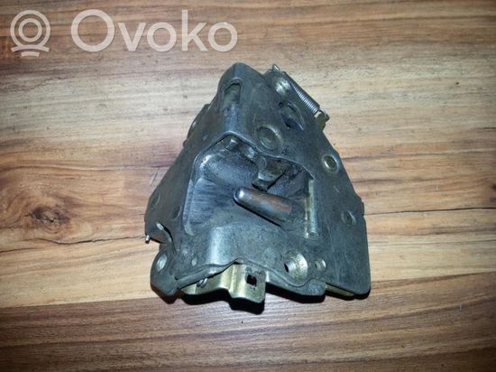 Mercedes-Benz E W123 Front door lock