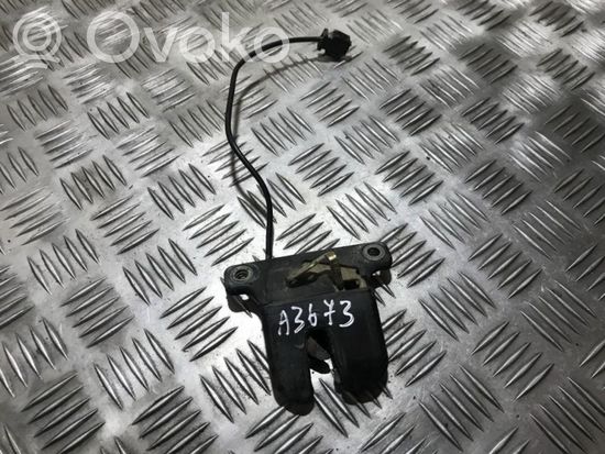 Audi 80 90 S2 B4 Tailgate/trunk/boot lock/catch/latch p0s p0s