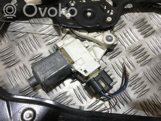 BMW 1 E81 E87 Front door window regulator motor 0130822225 0130822225