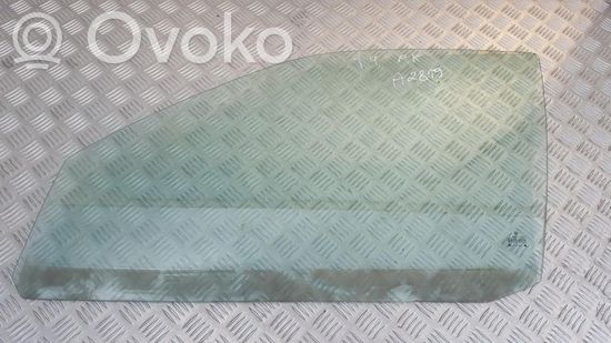 Volkswagen Golf IV Front door window glass four-door