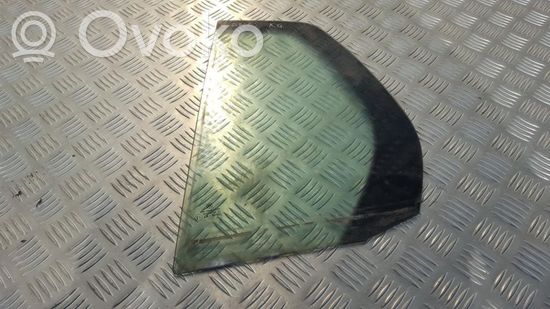Volkswagen Golf V Rear vent window glass