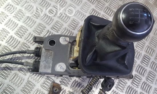 Volkswagen Golf V Gear selector/shifter (interior) 1K0711091A 1K0.711.091.A 1K0711091A 1K0.711.091.A