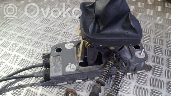 Volkswagen Golf V Gear selector/shifter (interior) 1K0711091A 1K0.711.091.A 1K0711091A 1K0.711.091.A
