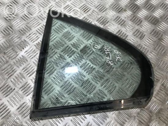 BMW 5 E39 Rear side window/glass