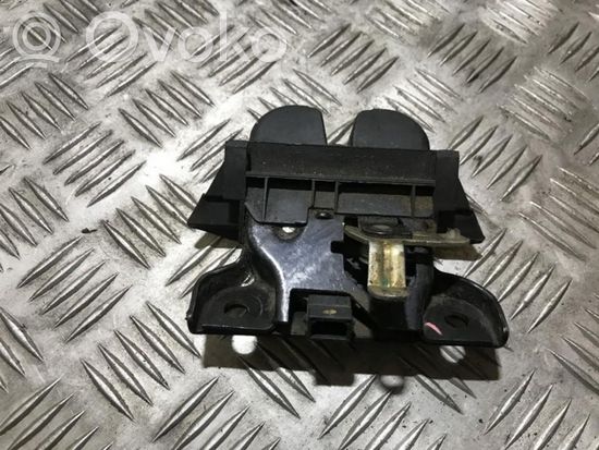 Audi A4 S4 B5 8D Tailgate/trunk/boot lock/catch/latch 8d9827505f 8d9827505f