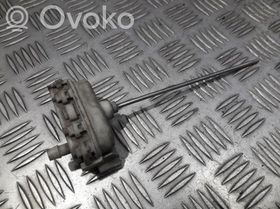 Audi A4 S4 B5 8D Central locking vacuum pump 8d0862153 8d0862153