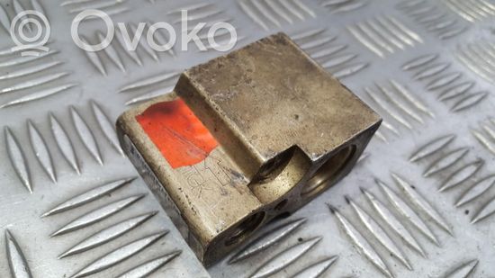 Volkswagen Polo III 6N 6N2 6NF Air conditioning (A/C) expansion valve 52114790 656506Z 52114790 656506Z