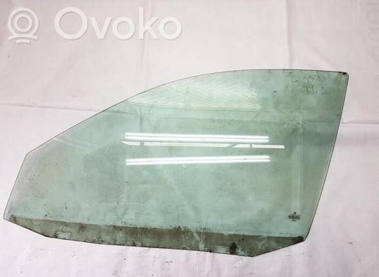 Volkswagen Golf IV Front door window glass four-door
