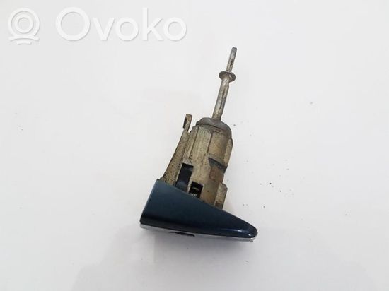 Volkswagen Phaeton Front door lock (next to the handle)