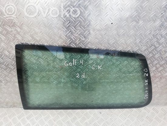 Volkswagen Golf IV Rear side window/glass
