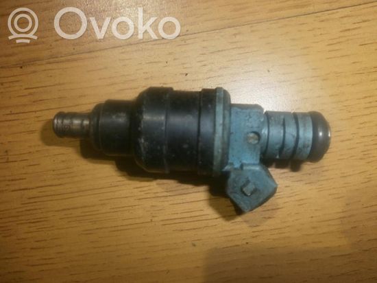 BMW 5 E34 Fuel injector 0280150716 0280150716