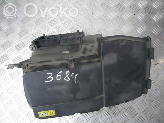 Mercedes-Benz C W203 Air filter box A2710900901 A2710940204 A2710900901 A2710940204