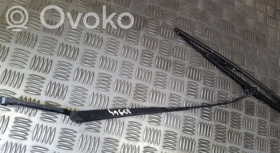Volkswagen Golf IV Front wiper blade arm 1J1955409A 1J1955409A