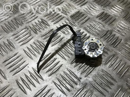 BMW 5 E39 Air flap motor/actuator 8363795 8363795