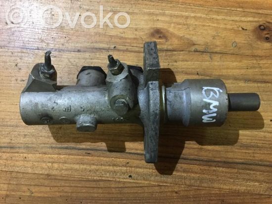 BMW 5 E34 Master brake cylinder
