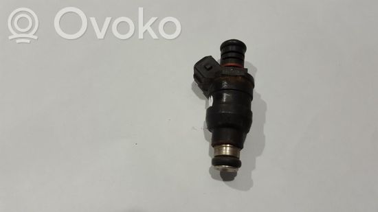 BMW 7 E38 Fuel injector 1747406 D3763FA 1335 1747406 D3763FA 1335