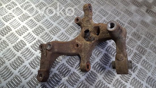 Volkswagen Golf V Rear wheel hub