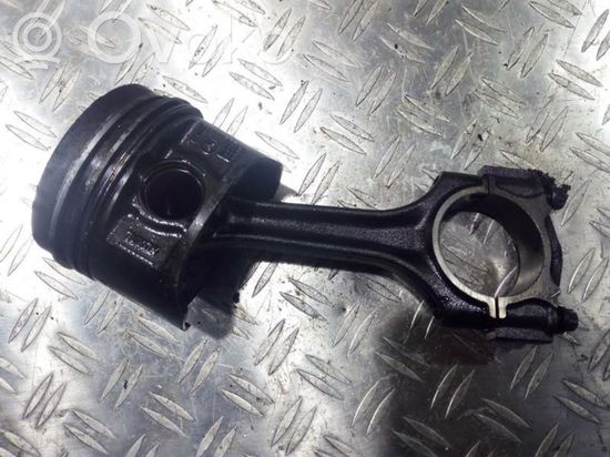 Mercedes-Benz C W202 Piston with connecting rod 8976g 8976g