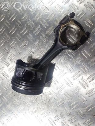 Mercedes-Benz C W202 Piston with connecting rod 8976g 8976g