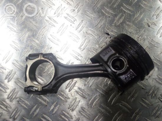 Mercedes-Benz C W202 Piston with connecting rod 8976g 8976g