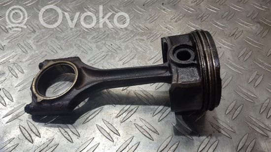 BMW 5 E39 Piston with connecting rod