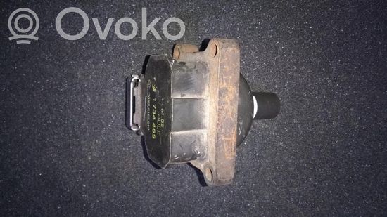 BMW 3 E36 High voltage ignition coil 1734468 nenustayta 1734468 nenustayta