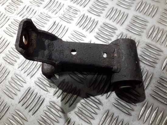 Mercedes-Benz ML W163 Engine mount bracket
