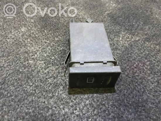 Volkswagen PASSAT B5.5 Windscreen/window heater switch 3b0959621d 3b0959621d