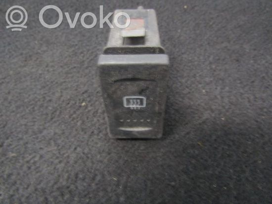 Volkswagen PASSAT B5.5 Windscreen/window heater switch 3b0959621c 3b0959621c