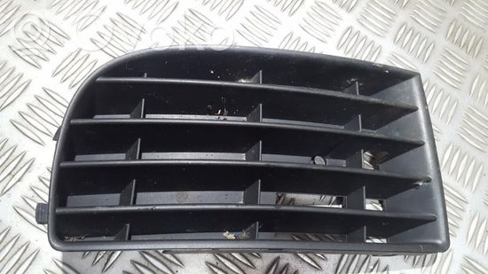 Volkswagen Golf V Front bumper lower grill 1K0853666 1K0853666