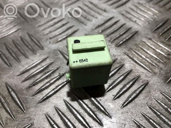 BMW X3 E83 Other relay 61368373700 61.36-8373700 v23134-k59-x312 61368373700 61.36-8373700 v23134-k59-x312