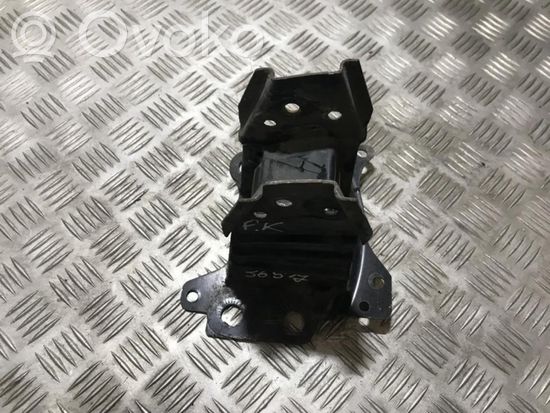 Audi A3 S3 8P Front bumper mounting bracket 8p0807133 8p0807133