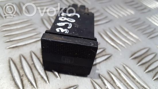 Volkswagen Golf III Windscreen/window heater switch 1H0959621 501591 1H0959621 501591