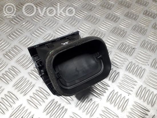 BMW X5 E53 Dash center air vent grill 64228402216 64.22-8402216 6422-8402216 64228402216 64.22-8402216 6422-8402216