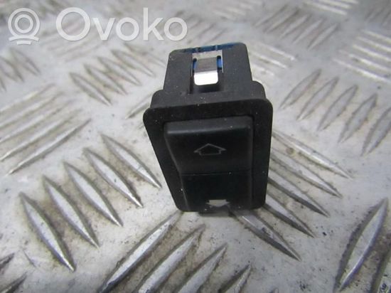 BMW 5 E39 Front door window switch trim 8368932 8368932