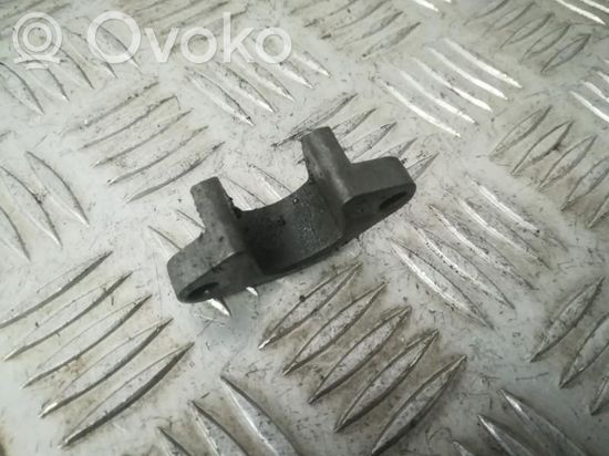 BMW 1 E81 E87 Fuel Injector clamp holder