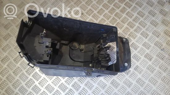 Mercedes-Benz CL C215 Air filter box 2205400224 08512005 2205400224 08512005