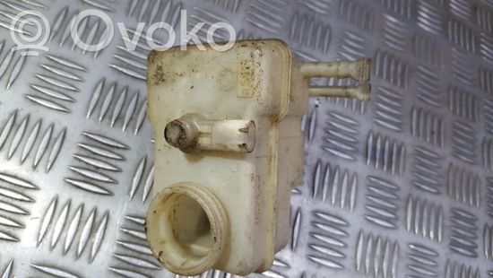 BMW 5 E39 Brake fluid reservoir 32066665 32066665