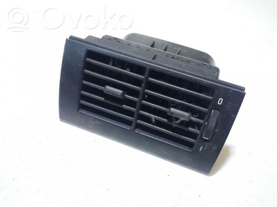BMW 5 E39 Dash center air vent grill 8391182 8391182