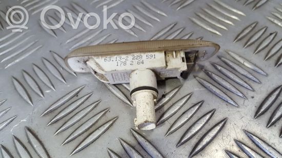 BMW 3 E46 Front fender indicator light 63132228591 63.13-2228591 6313-2228591 63132228591 63.13-2228591 6313-2228591