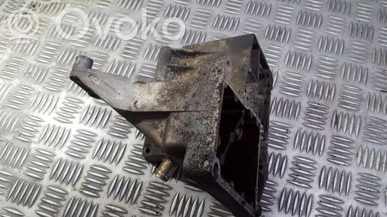 Mercedes-Benz S W140 Engine mounting bracket 1041310635 1041310635