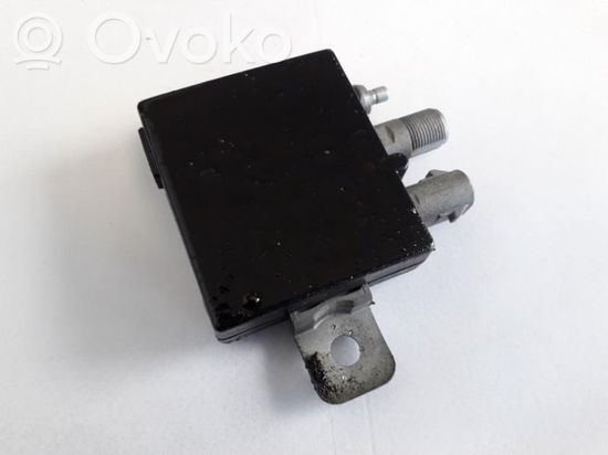 BMW 3 E36 Antenna control unit 65268363298 65.26-8363298 6526-8363298 65268363298 65.26-8363298 6526-8363298