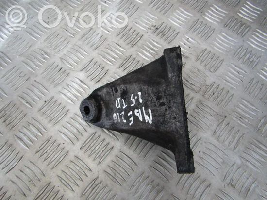 Mercedes-Benz E W210 Engine mounting bracket 6042230004 6042230004