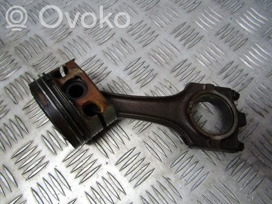 BMW 5 E39 Piston with connecting rod