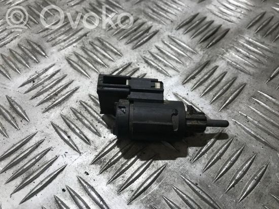 Audi A4 S4 B7 8E 8H Brake pedal sensor switch 3b0945511c 19322010 17986 3b0945511c 19322010 17986