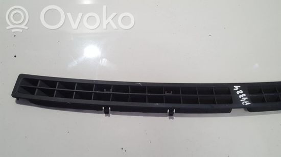 Volkswagen PASSAT B6 Dash center air vent grill 3C0857473 P0108663 3C0857473 P0108663