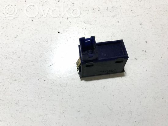 BMW 5 E39 Traction control (ASR) switch 03052310 459371 61318363694 03052310 459371 61318363694