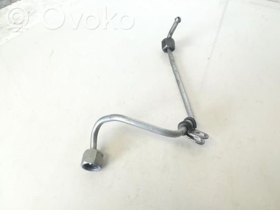Volkswagen Golf VII Fuel line pipe